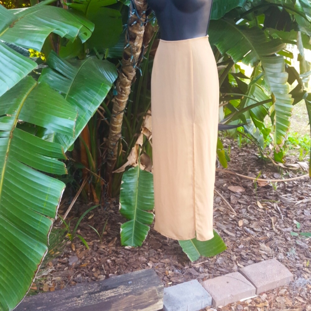 Cache Sheer Mid/ Axi With Slit - image 1